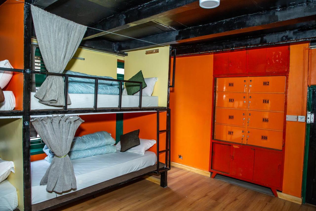 Trekkers Hostel Kathmandu Exteriör bild