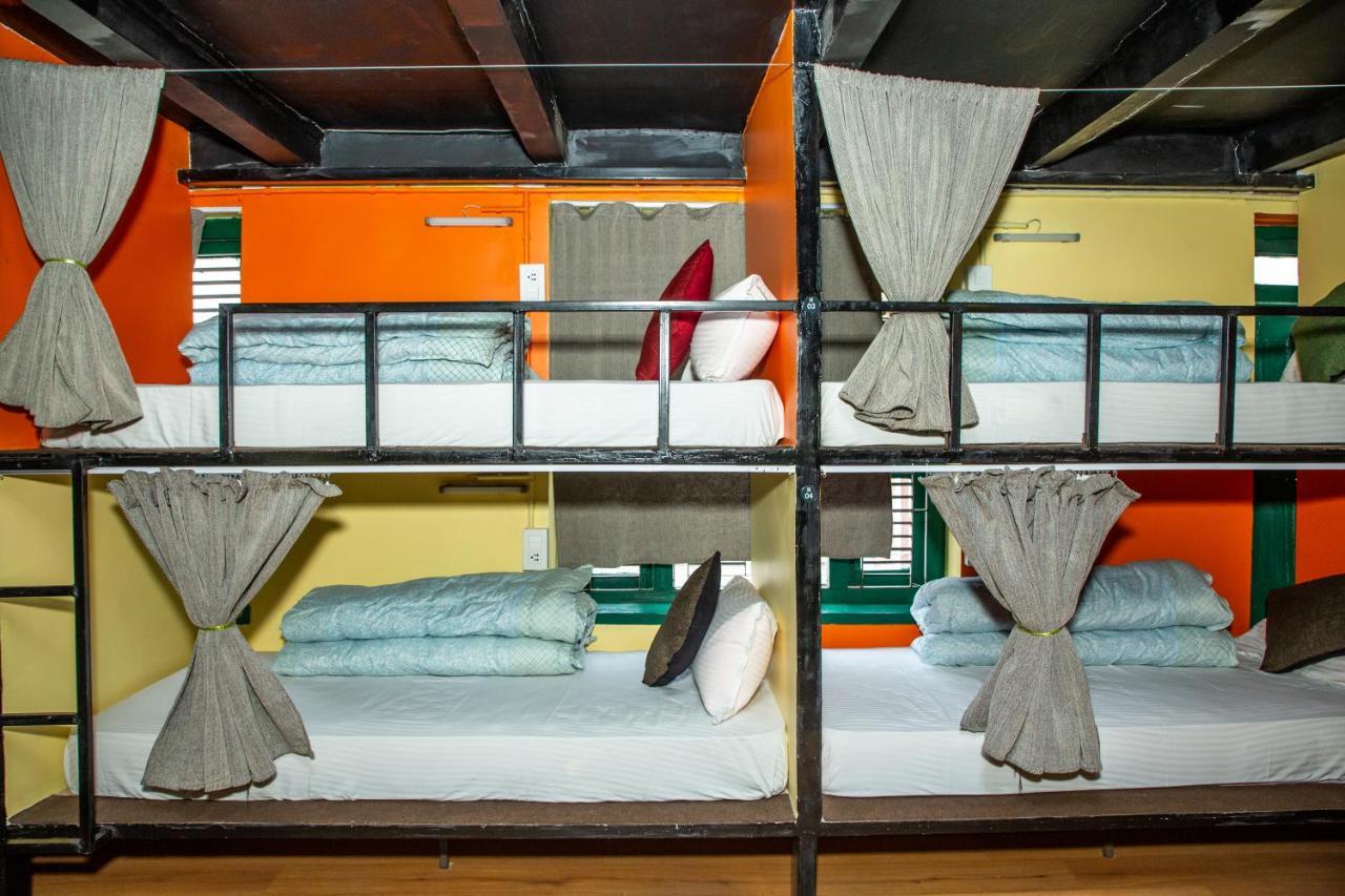 Trekkers Hostel Kathmandu Exteriör bild
