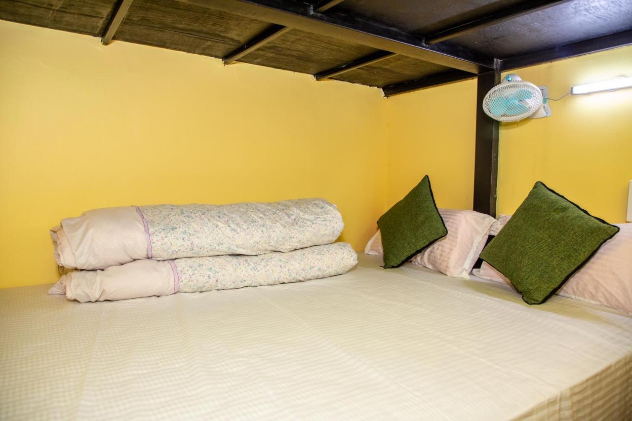 Trekkers Hostel Kathmandu Exteriör bild