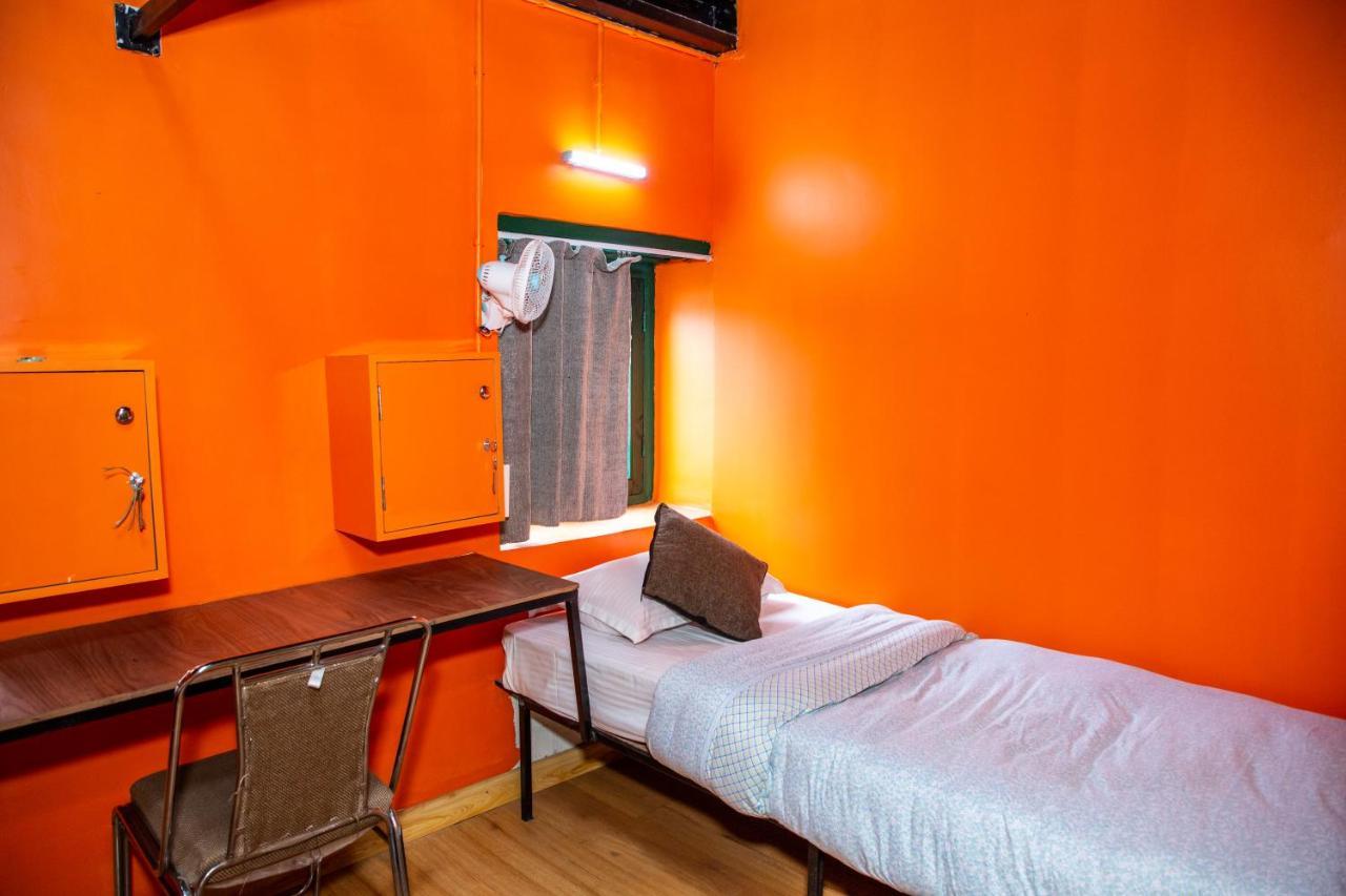 Trekkers Hostel Kathmandu Exteriör bild